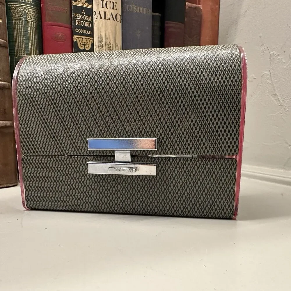 Vintage 1950's Remington Foursome Razor with Case